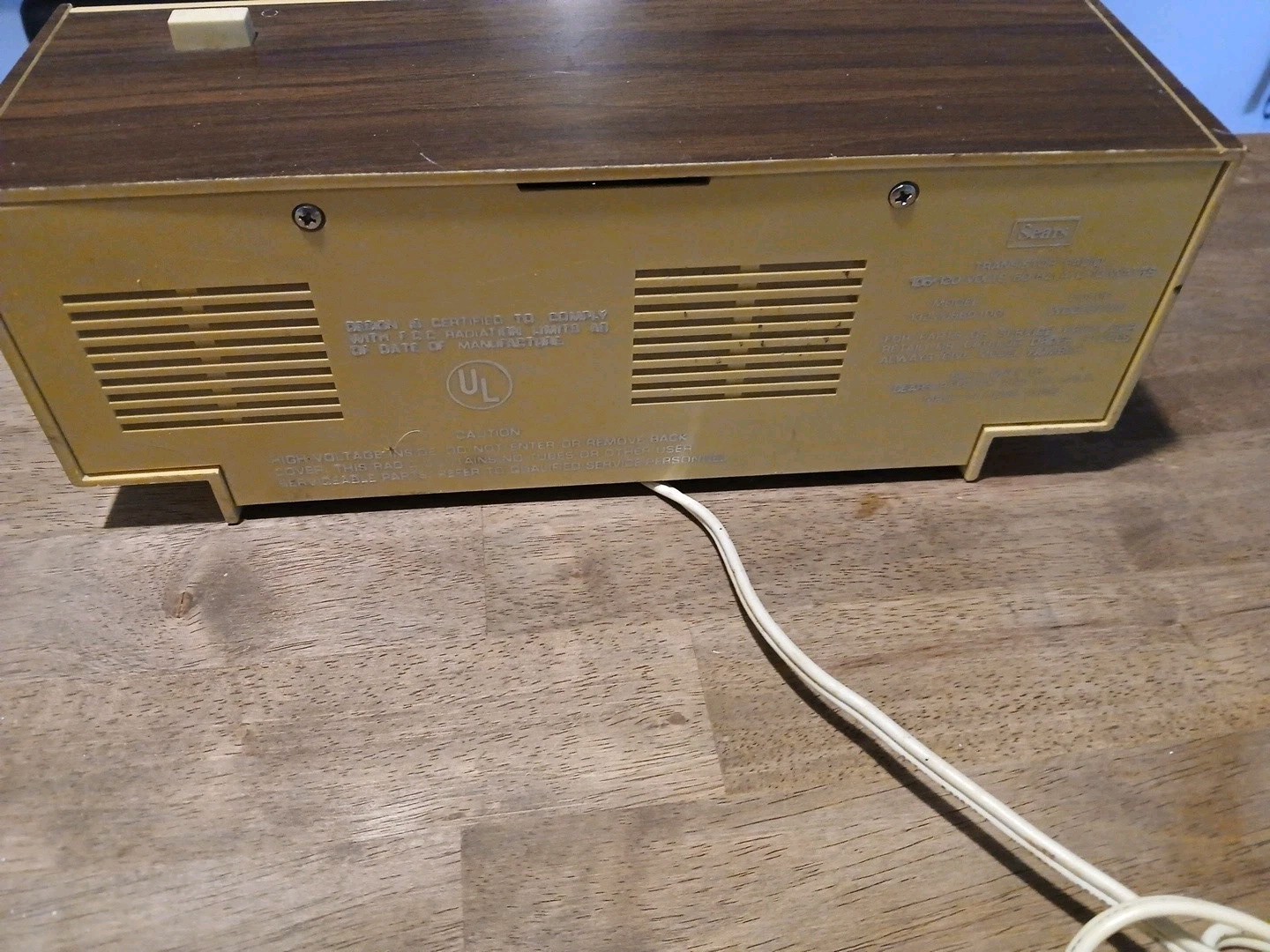 Vintage Sears AM/FM Flip Clock Radio Model 132.20540200 Woodgrain Retro MCM 70s’