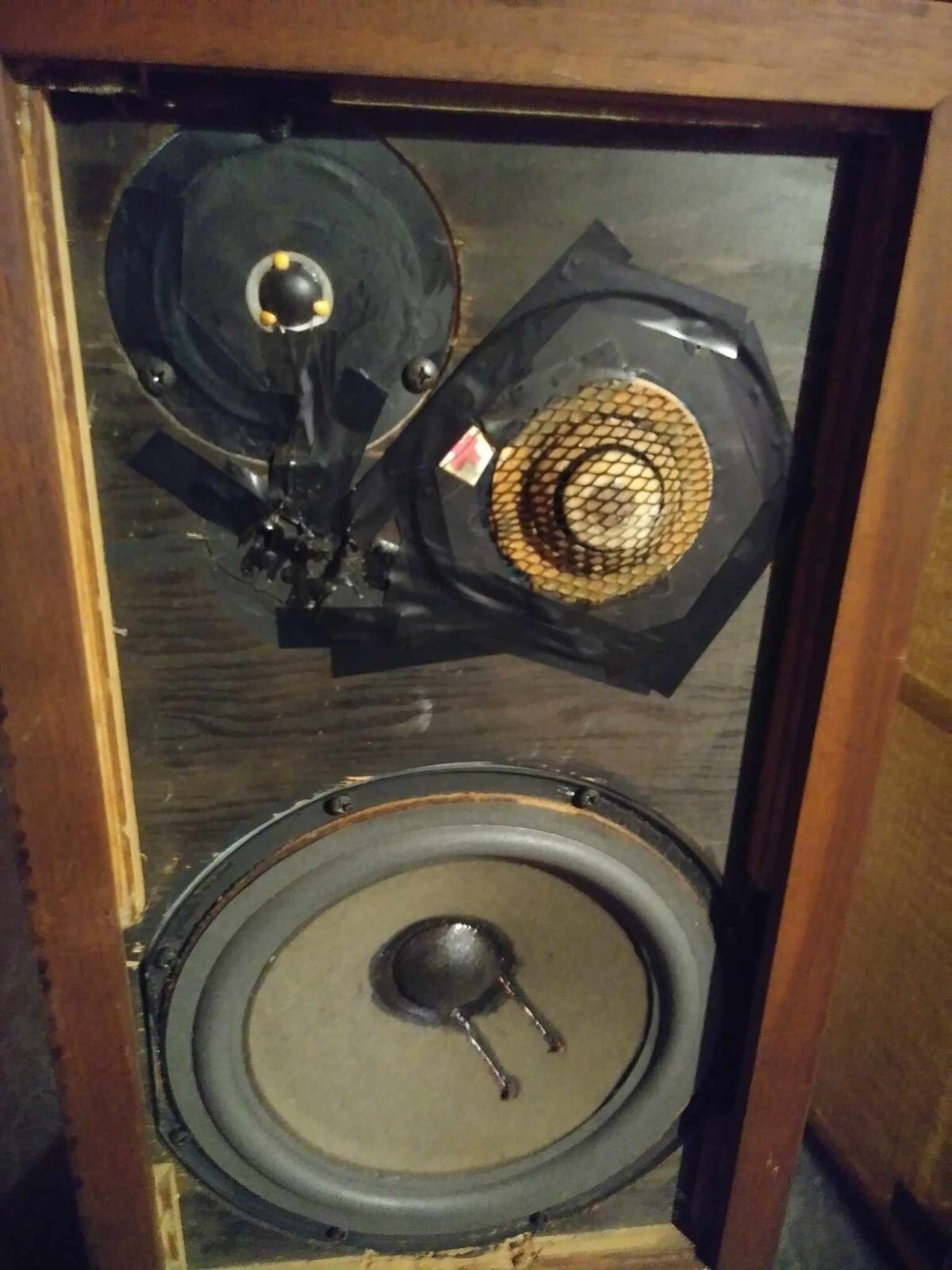 LOCAL PICKUP ONLY AR3A Speakers Original Speakers all Restored Excellent Sound