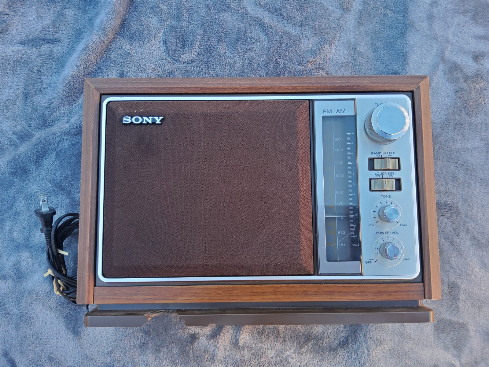 SONY AM/FM Radio Model ICF-9740W