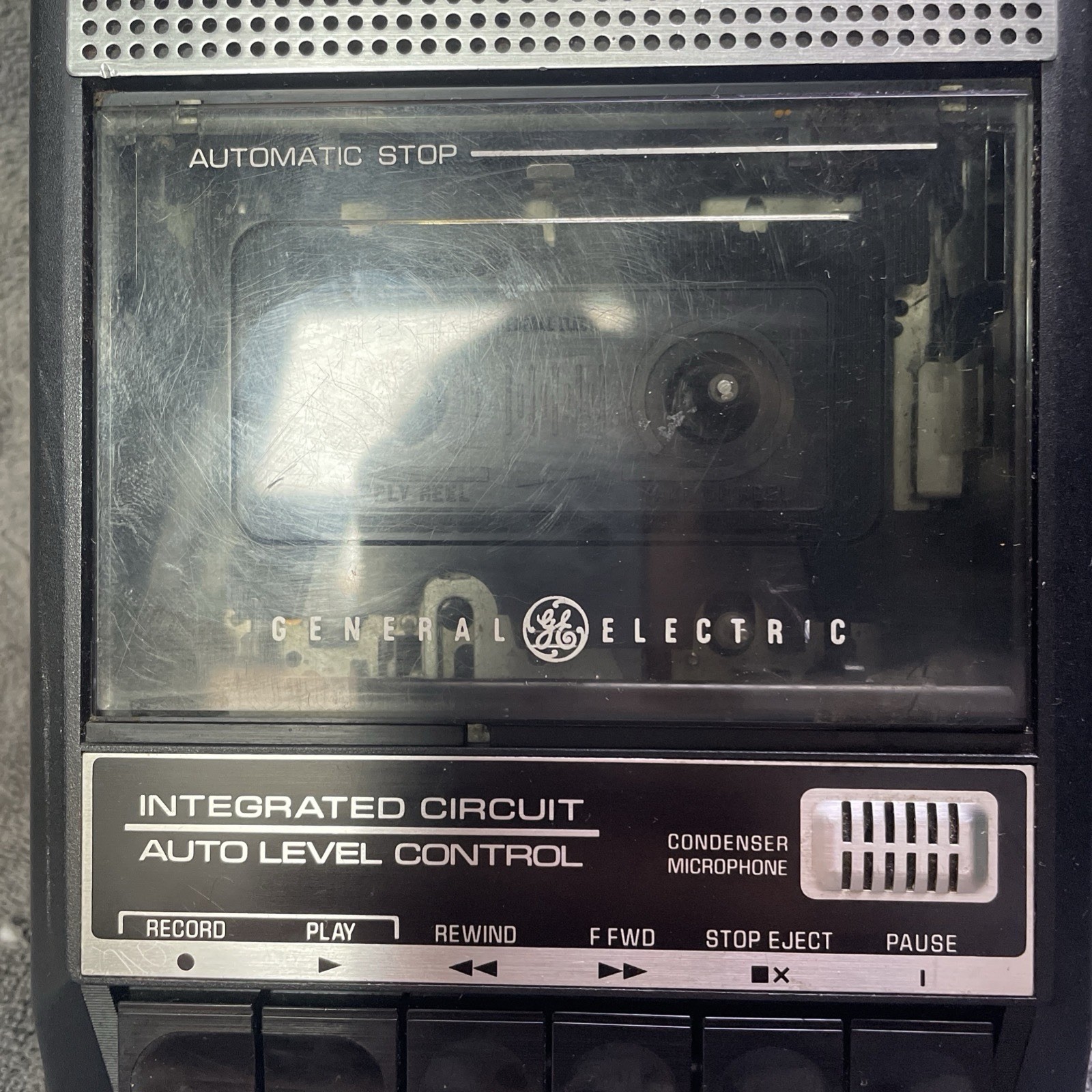 General Electric GE Slim AC/DC Portable Cassette Tape Recorder 3-5015C