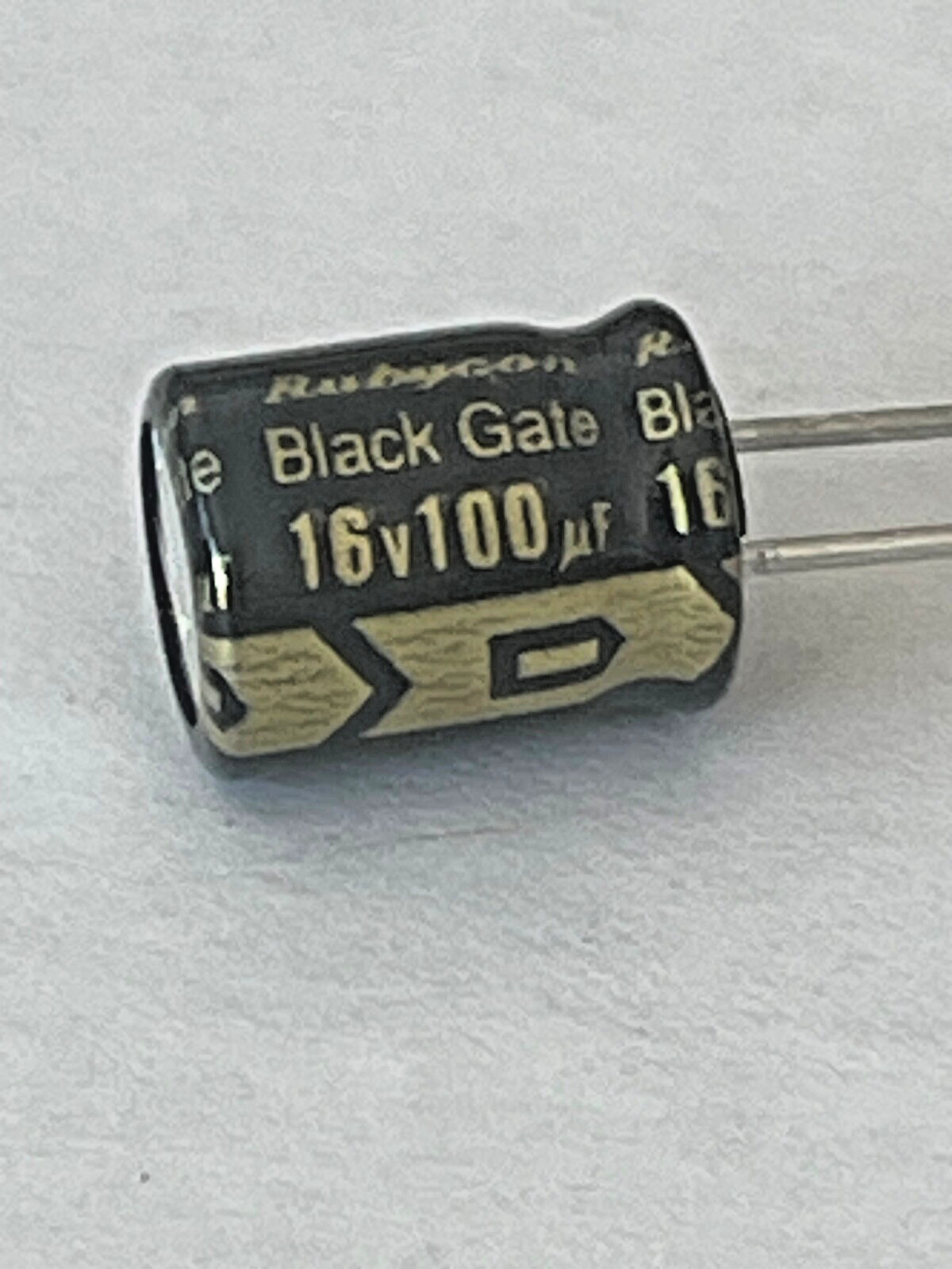 Black Gate Capacitor 16V 100µF STD – Authentic NOS Japan–RARE Hi-Fi Audiophile