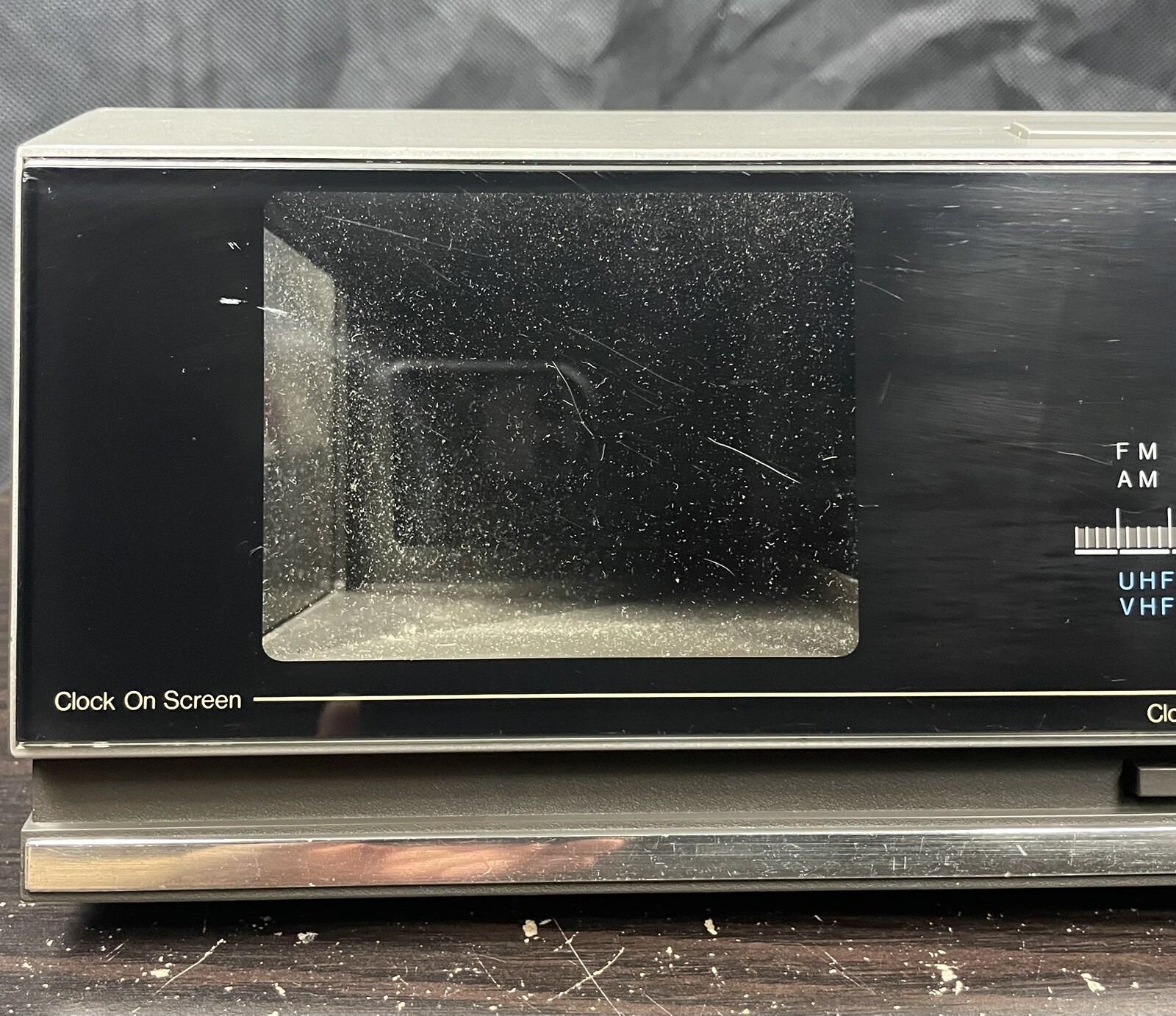 Panasonic TRF-438P Desktop Television AM/FM Radio Alarm Clock 1984 Vintage