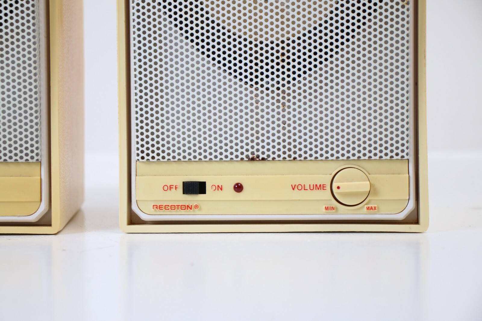 Vintage Recoton Speakers W100 Scholtz Technology