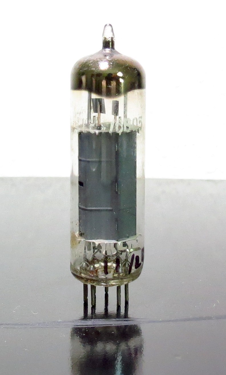 Amperex/Philips 7189A/EL84/6BQ5 tube – 1960s