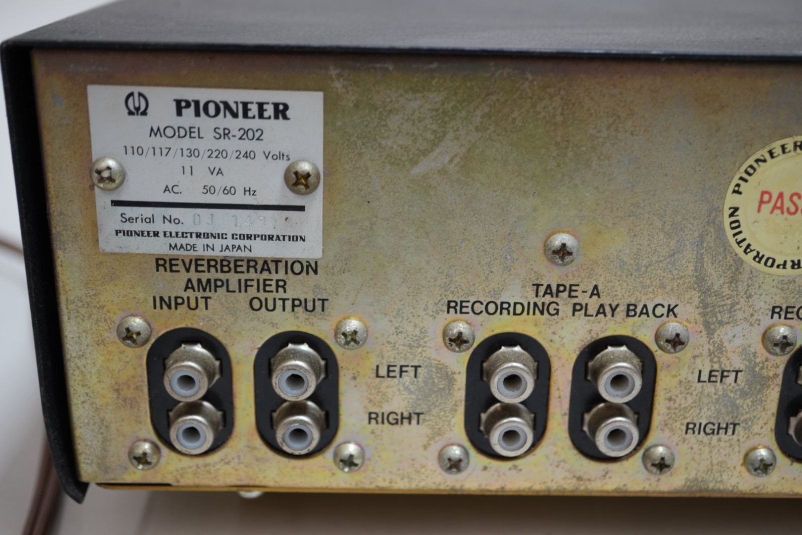 Pioneer SR-202 Reverberation Stereo Amplifier Lights Powers On Vintage Japan