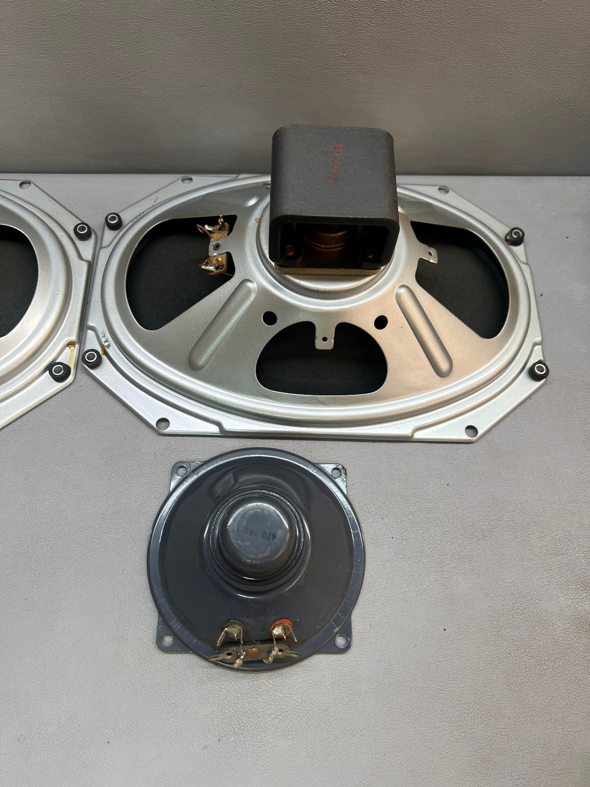 Pair Isophon Klangfilm Magnet Full Range Speakers 25.5cm with Tweeters 10.5cm