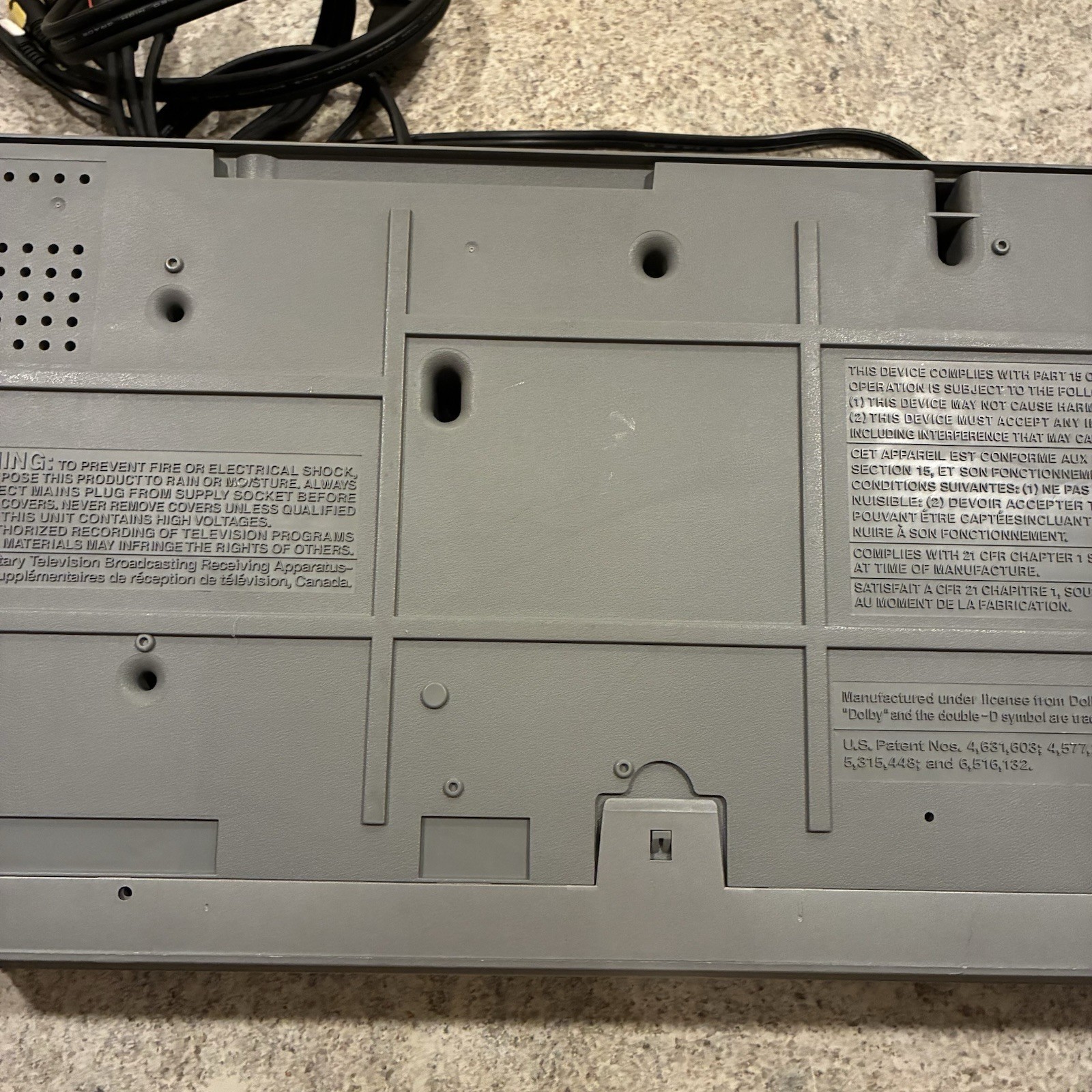 Magnavox MWD2205 VCR DVD Combo Player with Remote Tested and Working