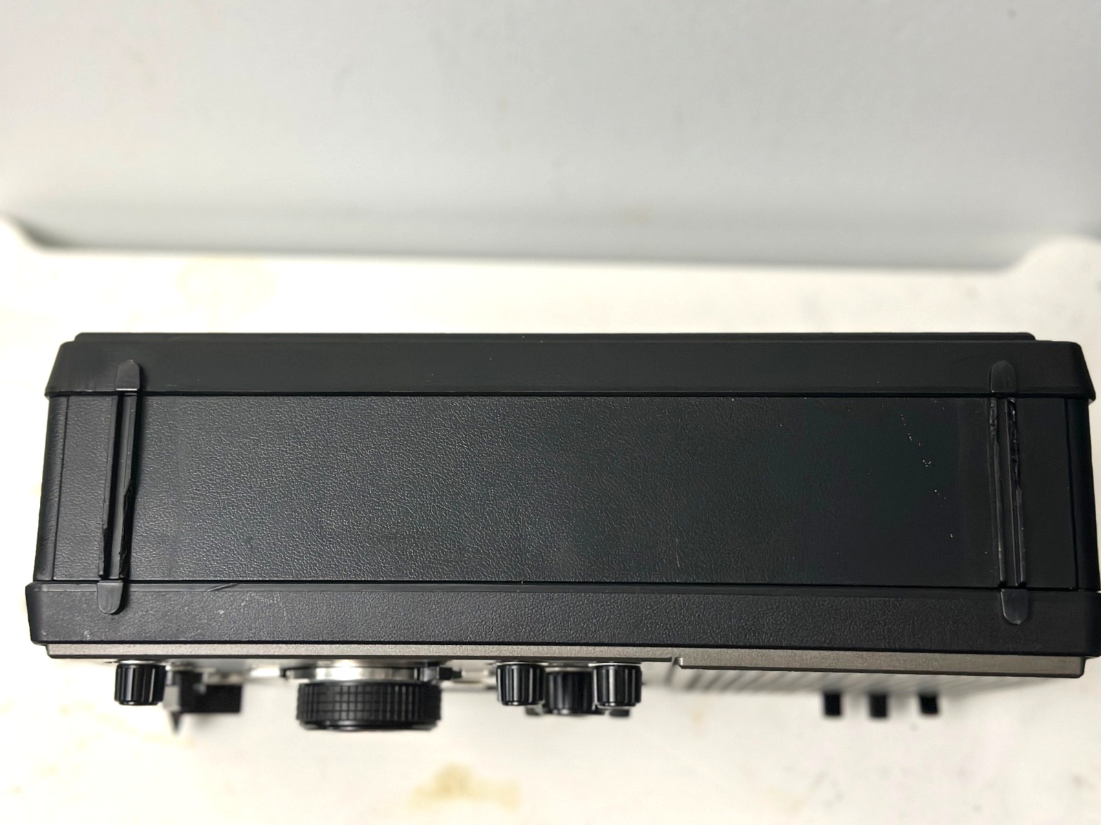 Panasonic 8BAND FM/AM/ SW1-6 Receiver, Model No RF-2200 , Tested/Works..