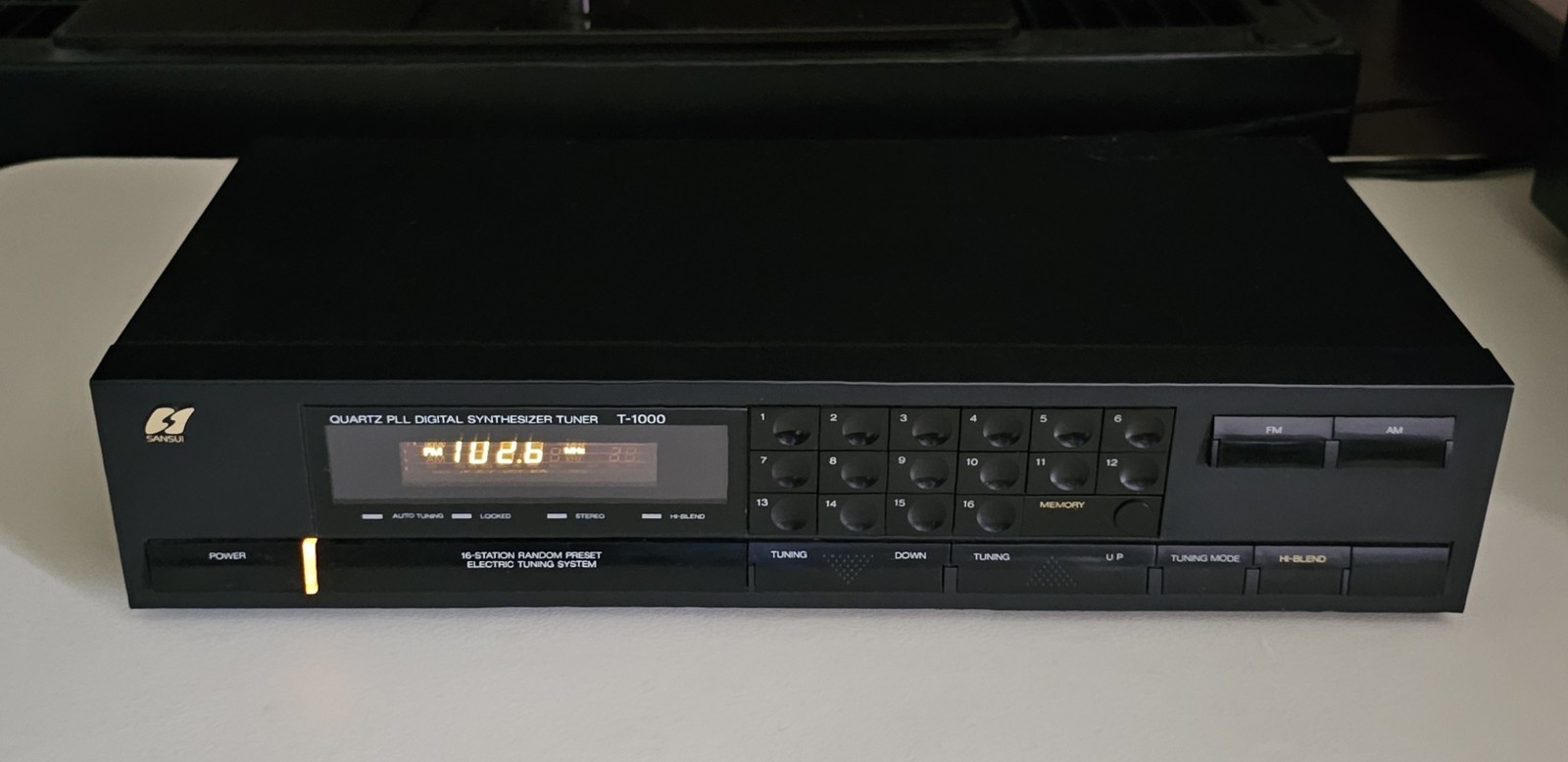 Sansui T-1000 Quartz PLL Digital Synthesizer AM/FM Stereo Tuner, Tested