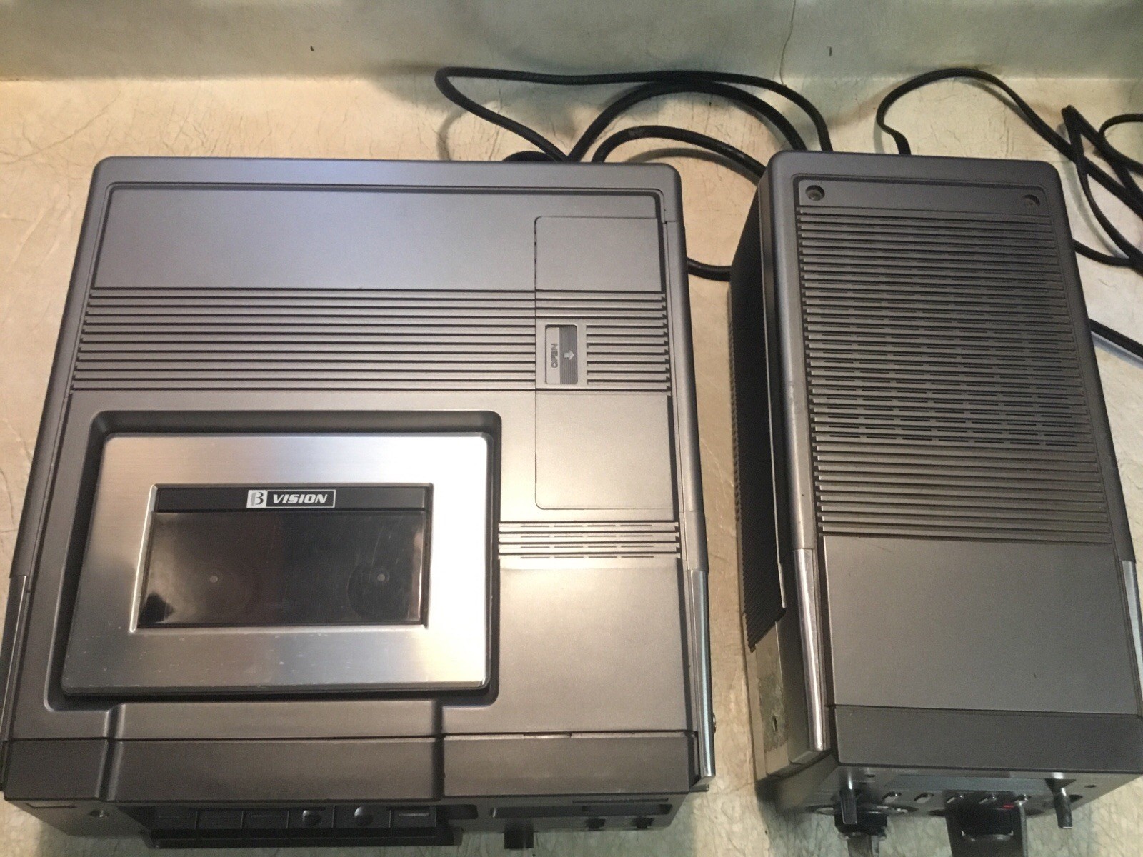 Sears Betavision VCR & Case & Video Tuner Clock VHF/UHF POWER UP RARE 1980 Lot