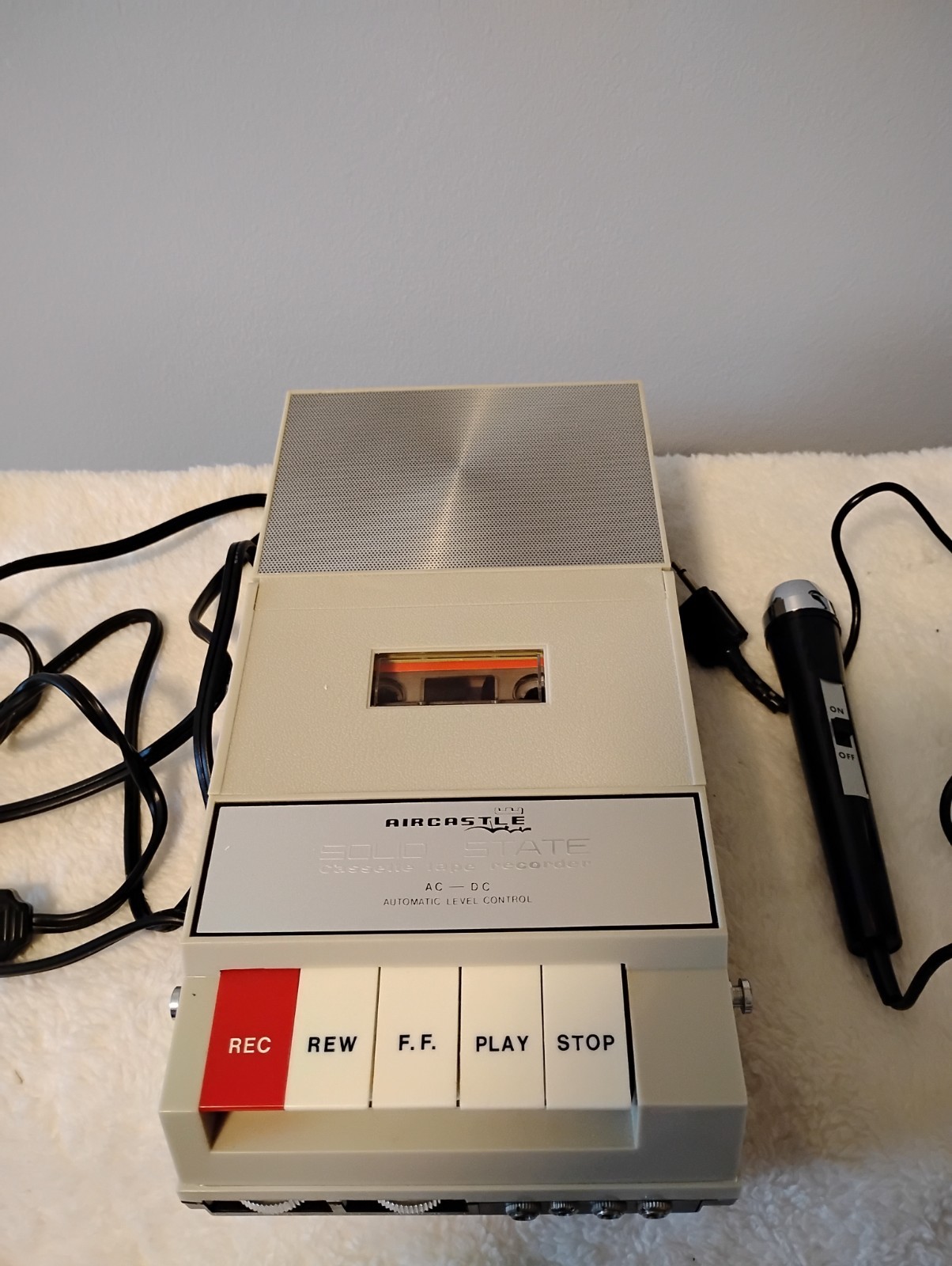Vintage AirCastle Solid State Cassette Tape Recorder AC DC Working Condition
