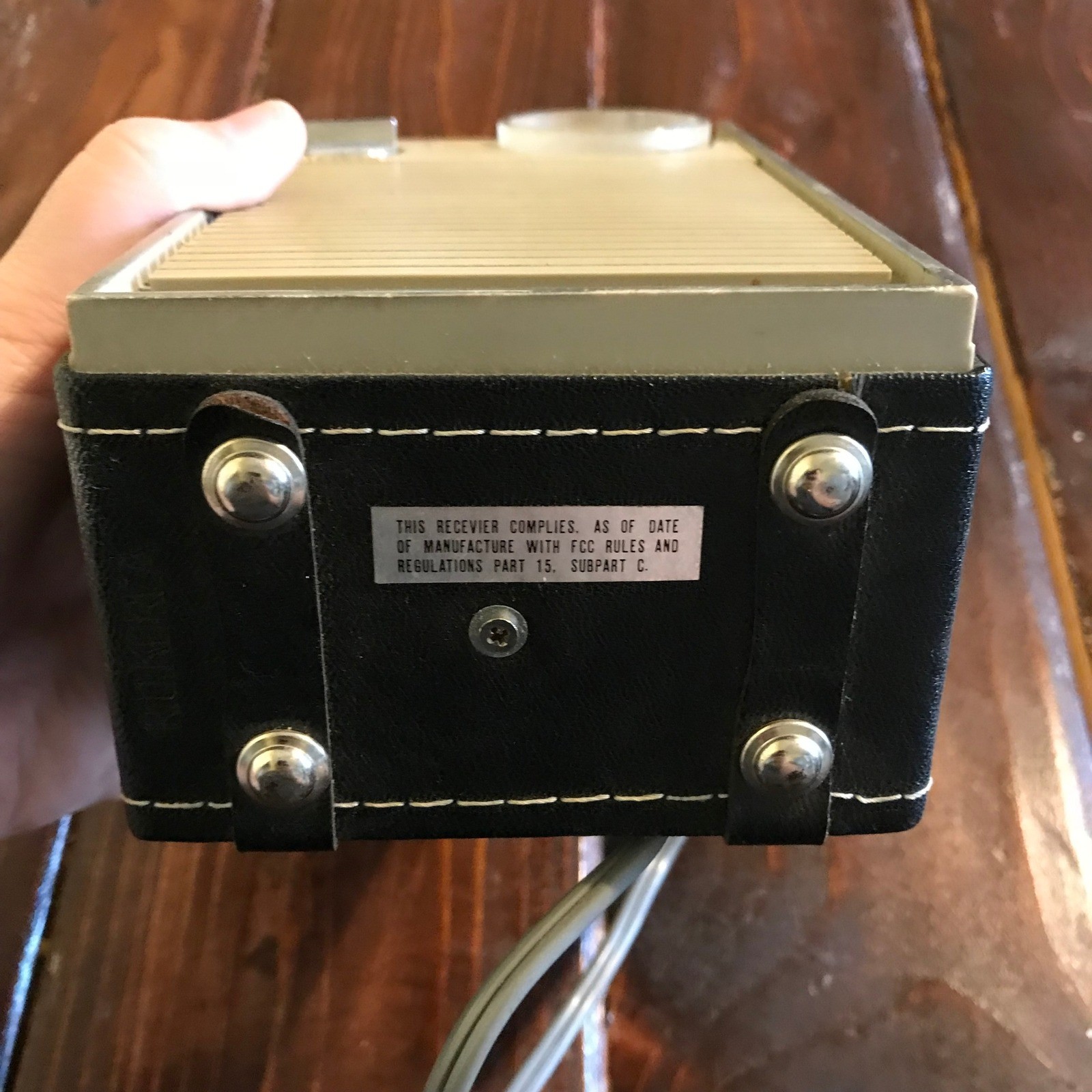 Vintage Midland Solid State AM FM Portable Radio Battery Electric Black Case
