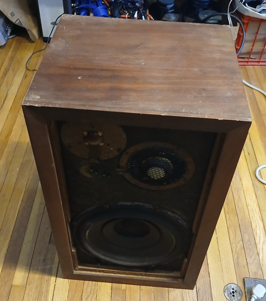 One Vintage-ar-3 Speaker-Original unmolested cond-Tested-See Video
