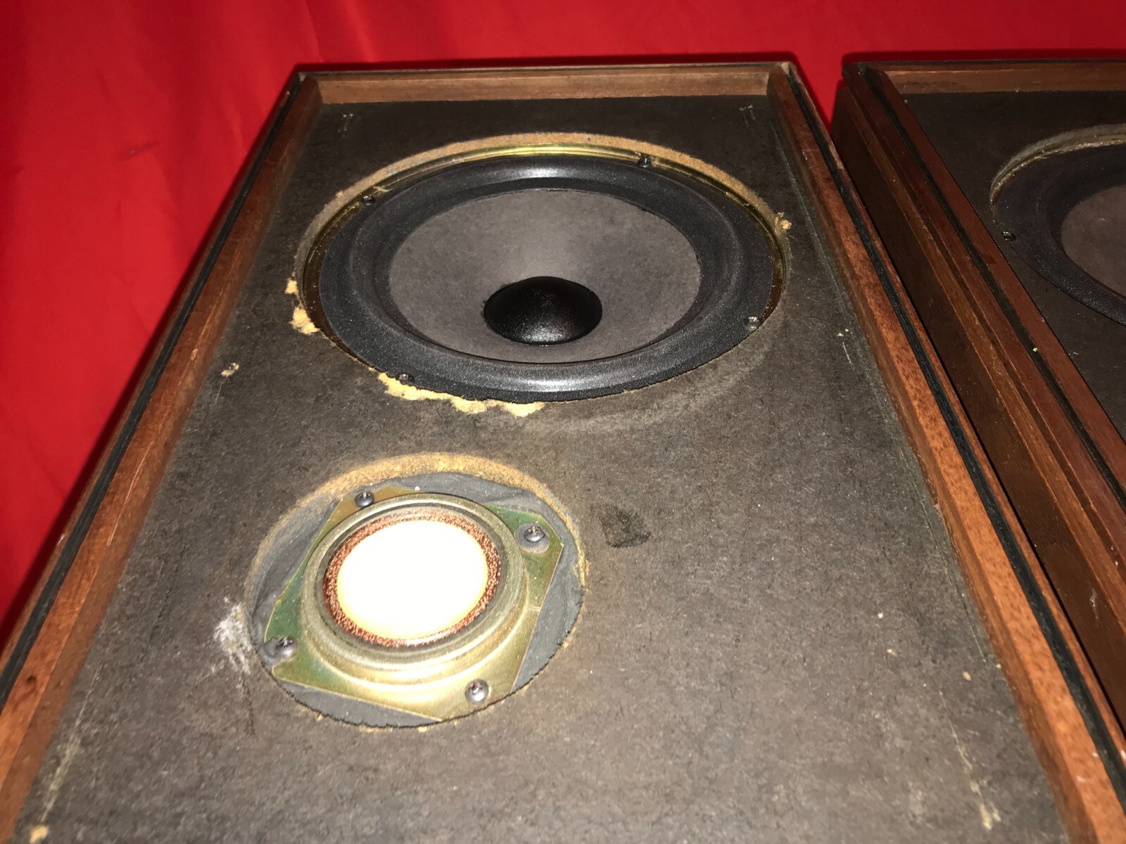 Vintage Pair Of Sony Speakers 2 Way 8″ Woofers Both Tested And Both Sound Great