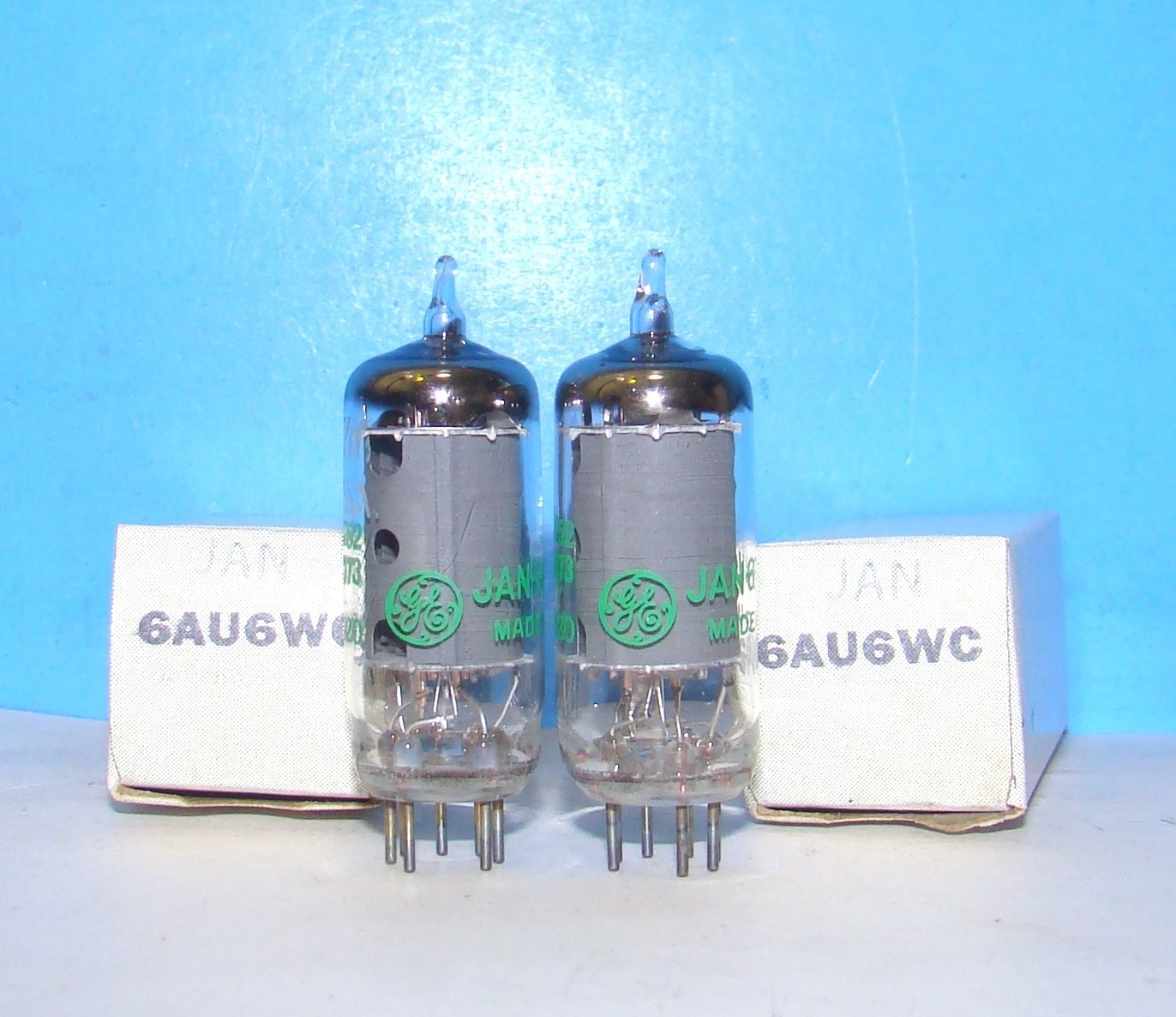 6AU6WC 6AU6A NOS GE radio audio amplifier vacuum tube 2 valves tested 6AU6 EF94