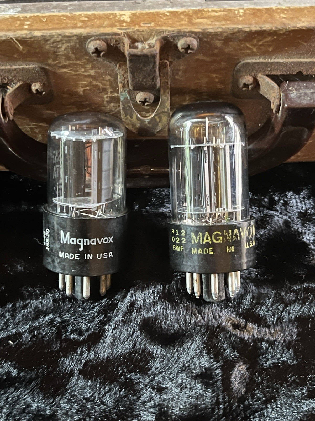 VTG Vacuum Tubes- Magnavox 6SN7 GTA & 6SN7 GTB—- Both Test GOOD