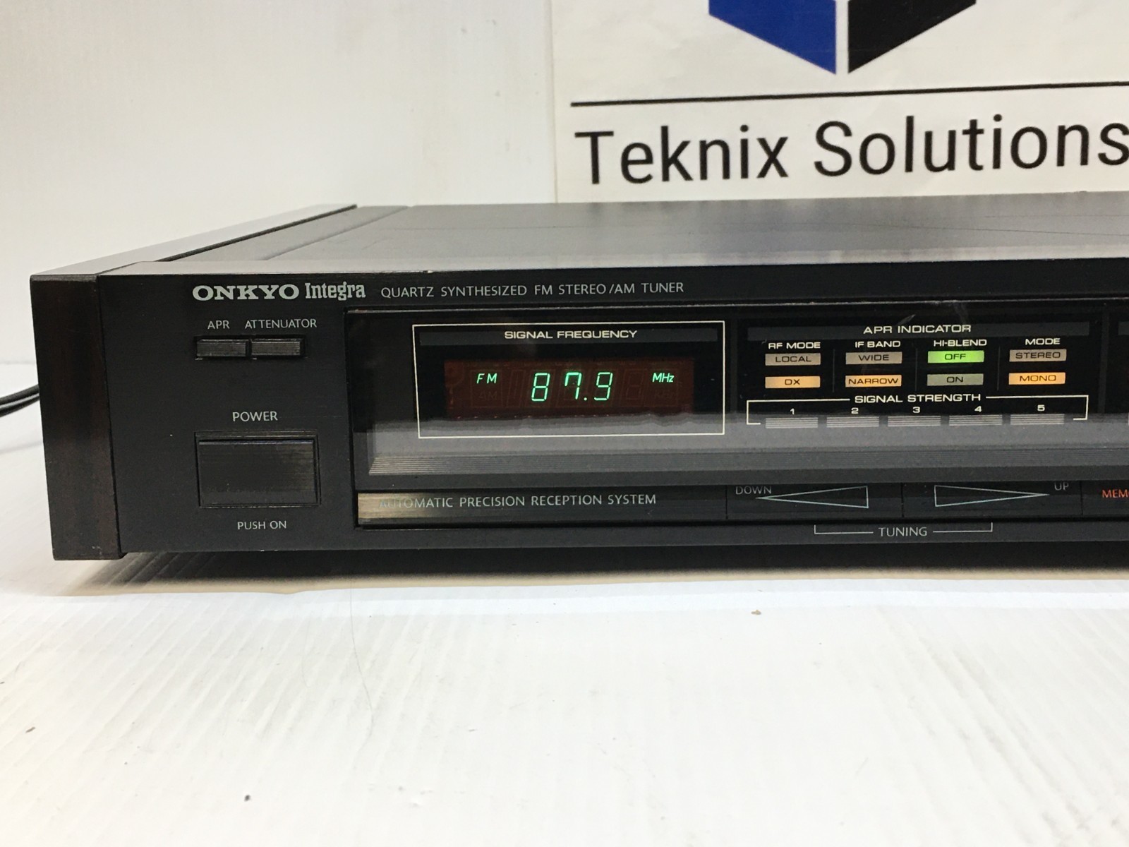 Onkyo Integra T-4087 Quarts Synthesized FMStereo AM Tuner – Tested/ Working