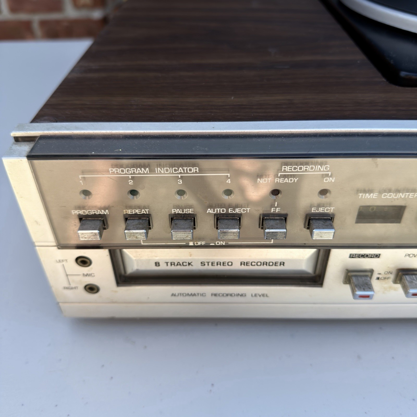 1970s Panasonic SE-2680 AM/FM Radio 8-Track Turntable Stereo System W/Speakers