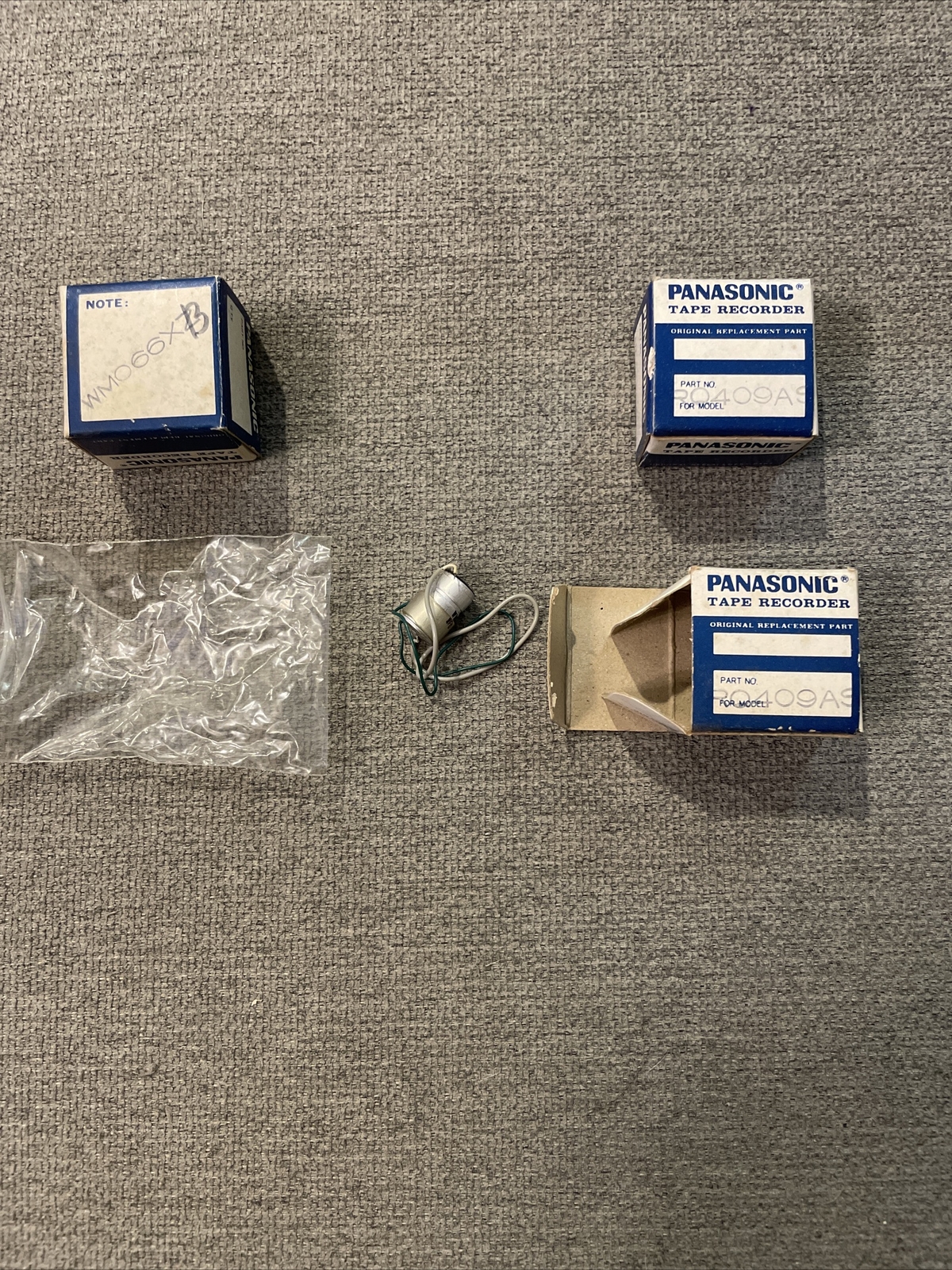 3 NOS Panasonic Tape Recorder Parts R0409AS WM066X3