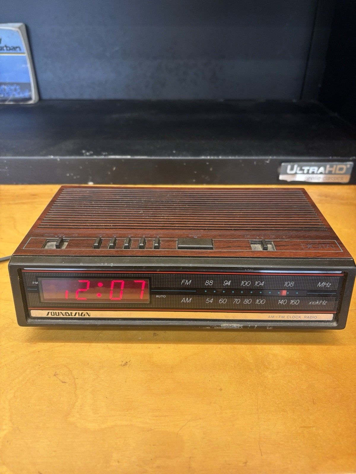 Soundesign 1980’s Vintage Alarm Clock Radio 3620WAL Parts Repair