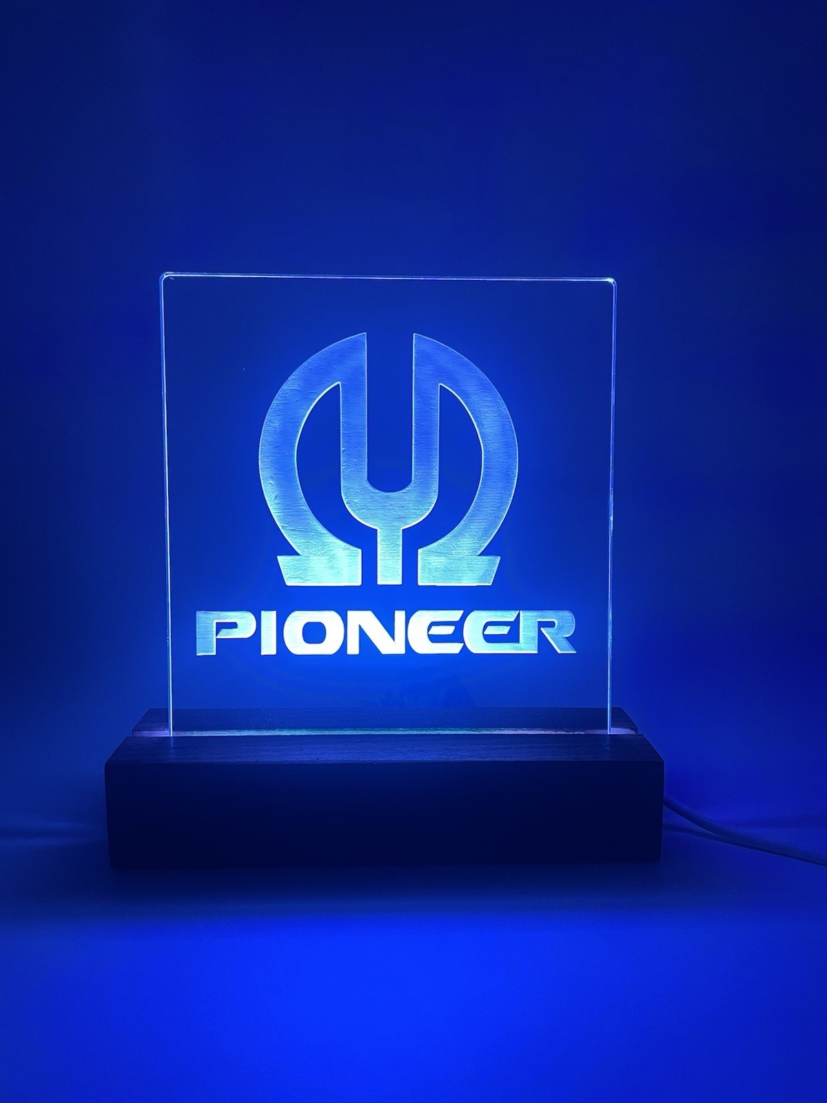 Pioneer SPEC-4 Stereo Power Amplifier Vintage LED Sign