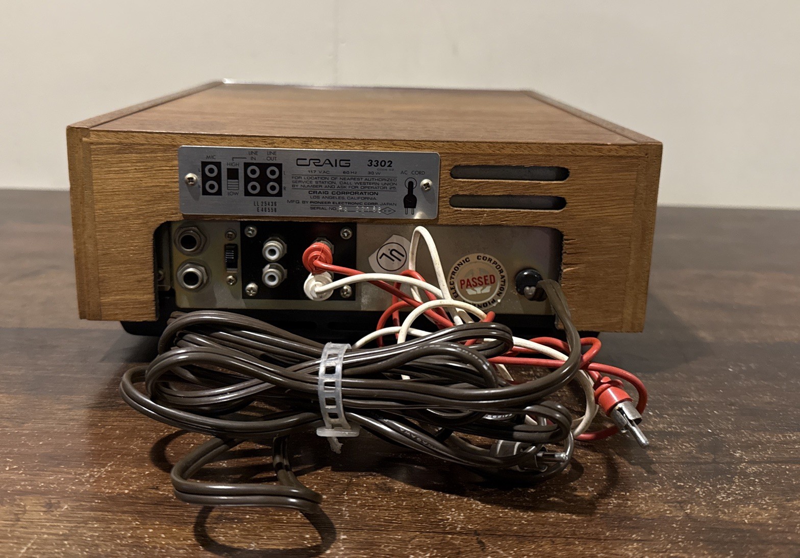 Craig Pioneer 3302 Stereo 8 Track Deck Tape Player & Recorder w/ Manual Untested