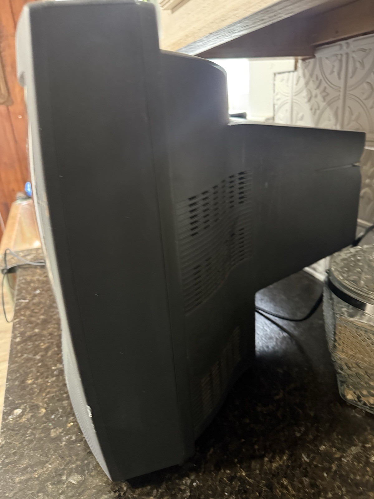 Sharp 19 inch Color TV 19N-M100 Year 2000 TESTED Working