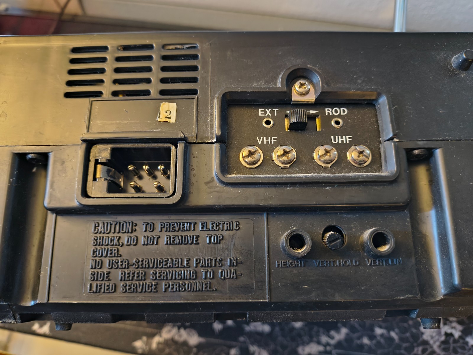 RARE Daytron DT-505 Vintage Portable TV VHF UHF 1980