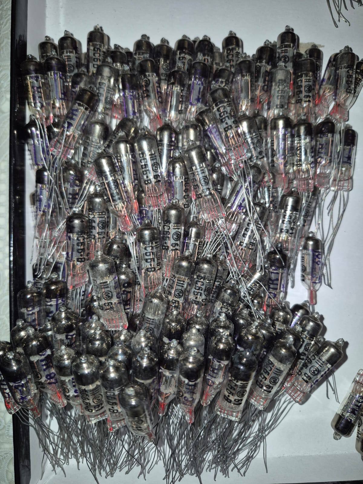 Lot of 34 6S6B-V Triode Miniature Tube MELZ SAME DATE 03/1961 NEW
