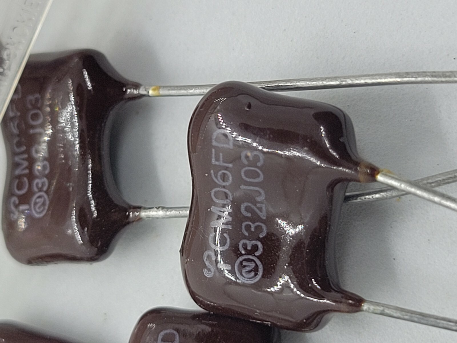 9pcs Vintage Sprague Capacitors made in USA 500v 3300mf cat no. MWC-332 zc