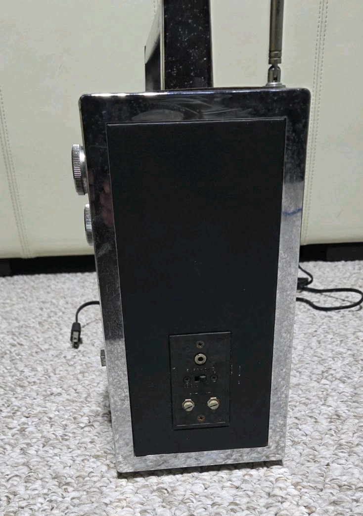 Vintage 1970 N632B LLOYD’S Solid State MultiBand Shortwave Radio Tested, Working
