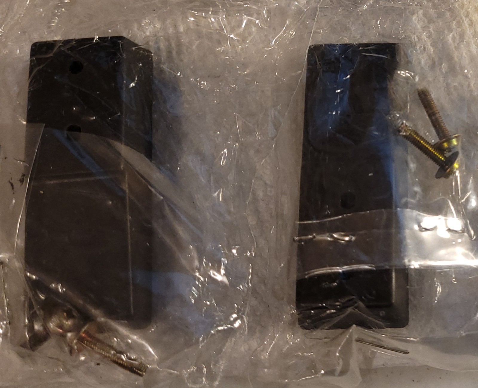 PLASTIC FEET (LEGS) for Tascam 32 Recorders.