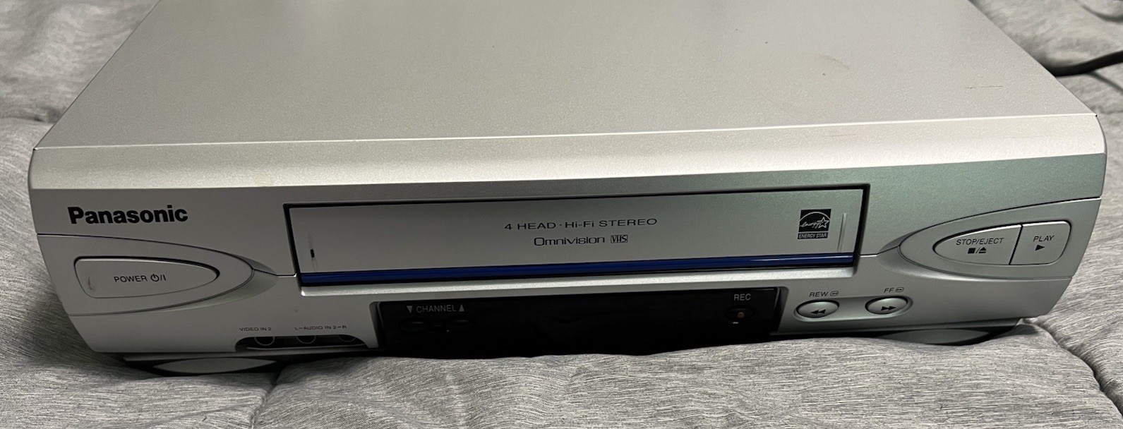 Panasonic BLUE LINE PV-V4524S 4 Head Hi-Fi Omnivision VHS VCR W/ BOX & Remote