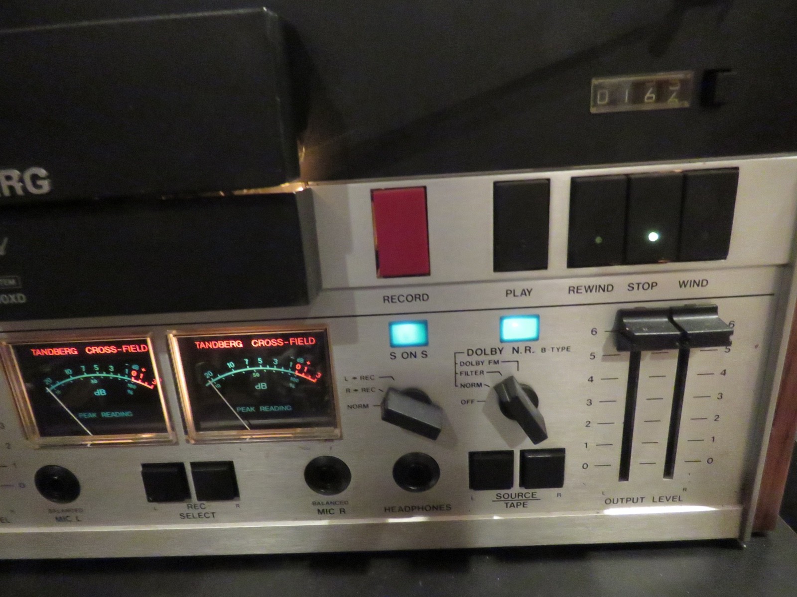 Tandberg 10XD 2-Channel Stereo 1/4-track Reel to Reel Tape Deck AS IS