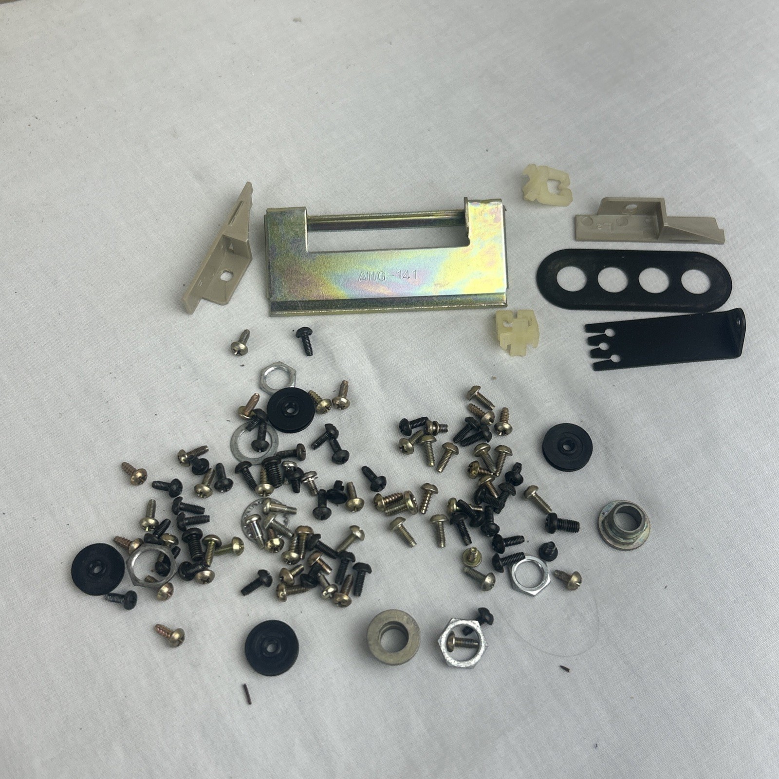 Pioneer SX-450 Miscellaneous Screws And Hardware