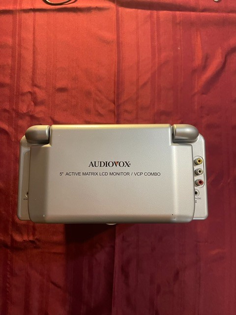 Audiovox VBP2000 Portable VHS Player 5” LCD Screen VCP Combo w/ Bag & Cords