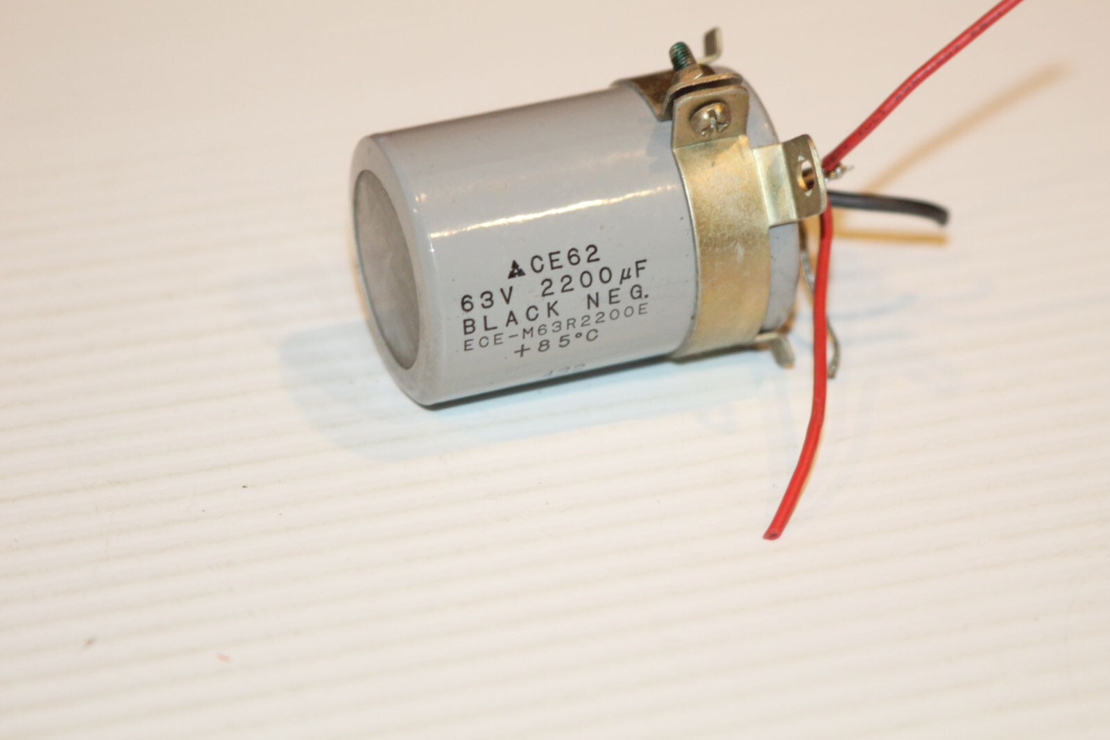 Vintage Realistic STA-80 Receiver Amp – OEM Filter Capacitor 63v 2200uf #CE62