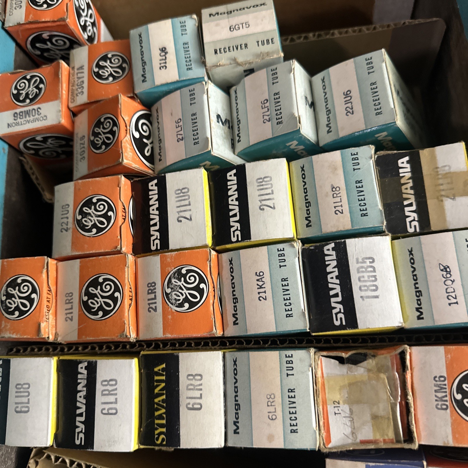 Vintage Vacuum Tubes Various Lot Bundle Model 352 For Collectors
