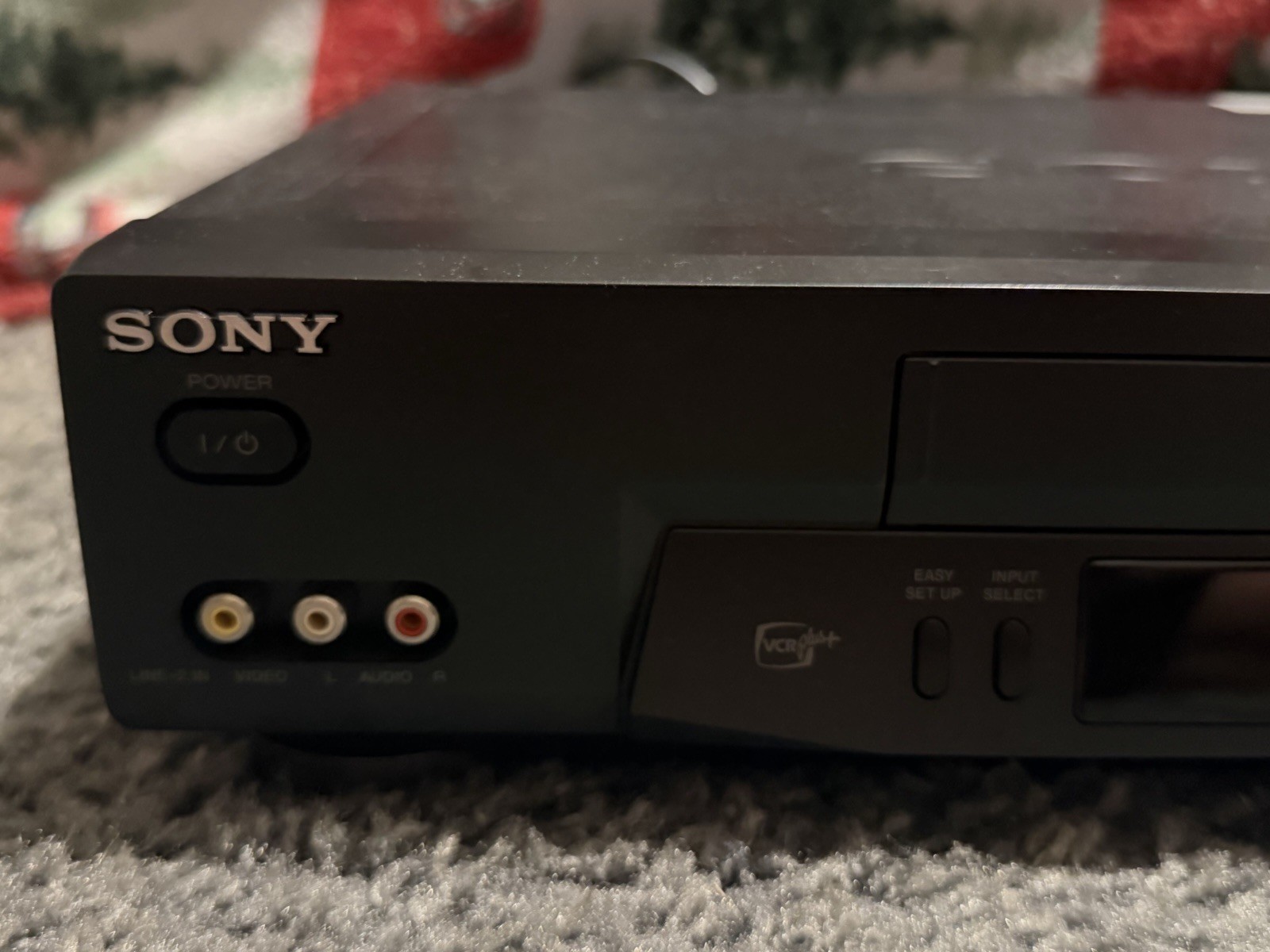 Sony SLV-N71 VCR 4-head Hi-Fi Stereo VHS Video Cassette Recorder (VCR) Remote-Av