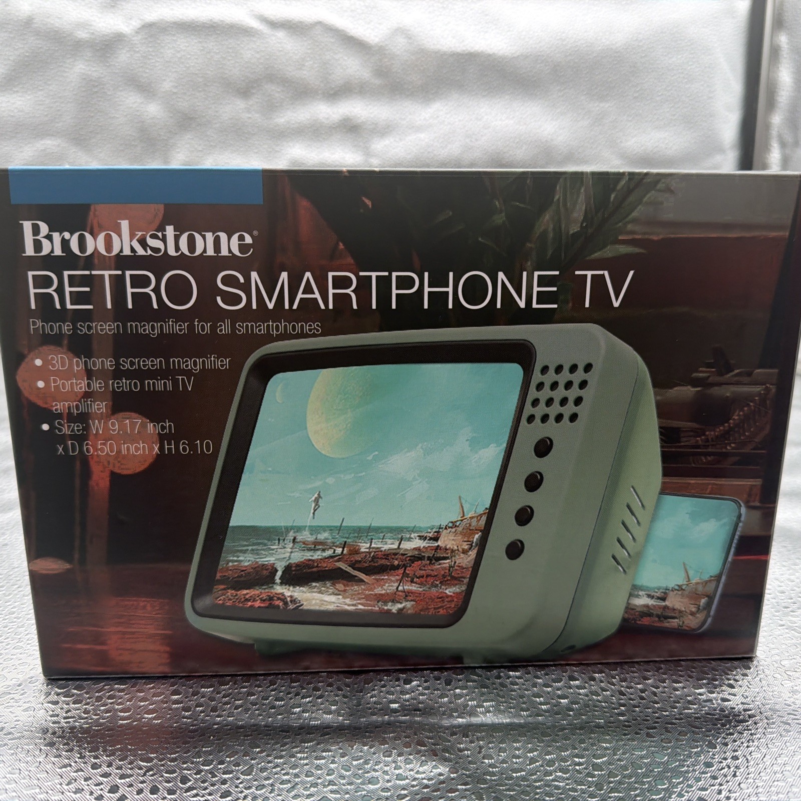 Brookstone Retro Smartphone TV Universal Phone Screen Magnifier NOB 9x6x6.5”