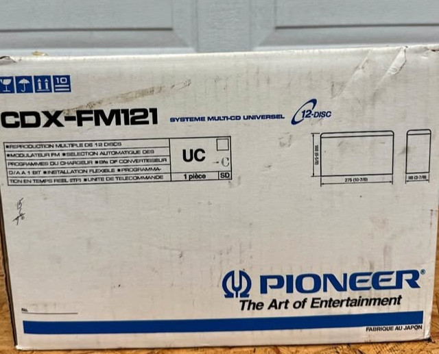 New Pioneer CDX-FM121 Universal Multi-CD System 12- Disc Multi-Play/FM Modulator