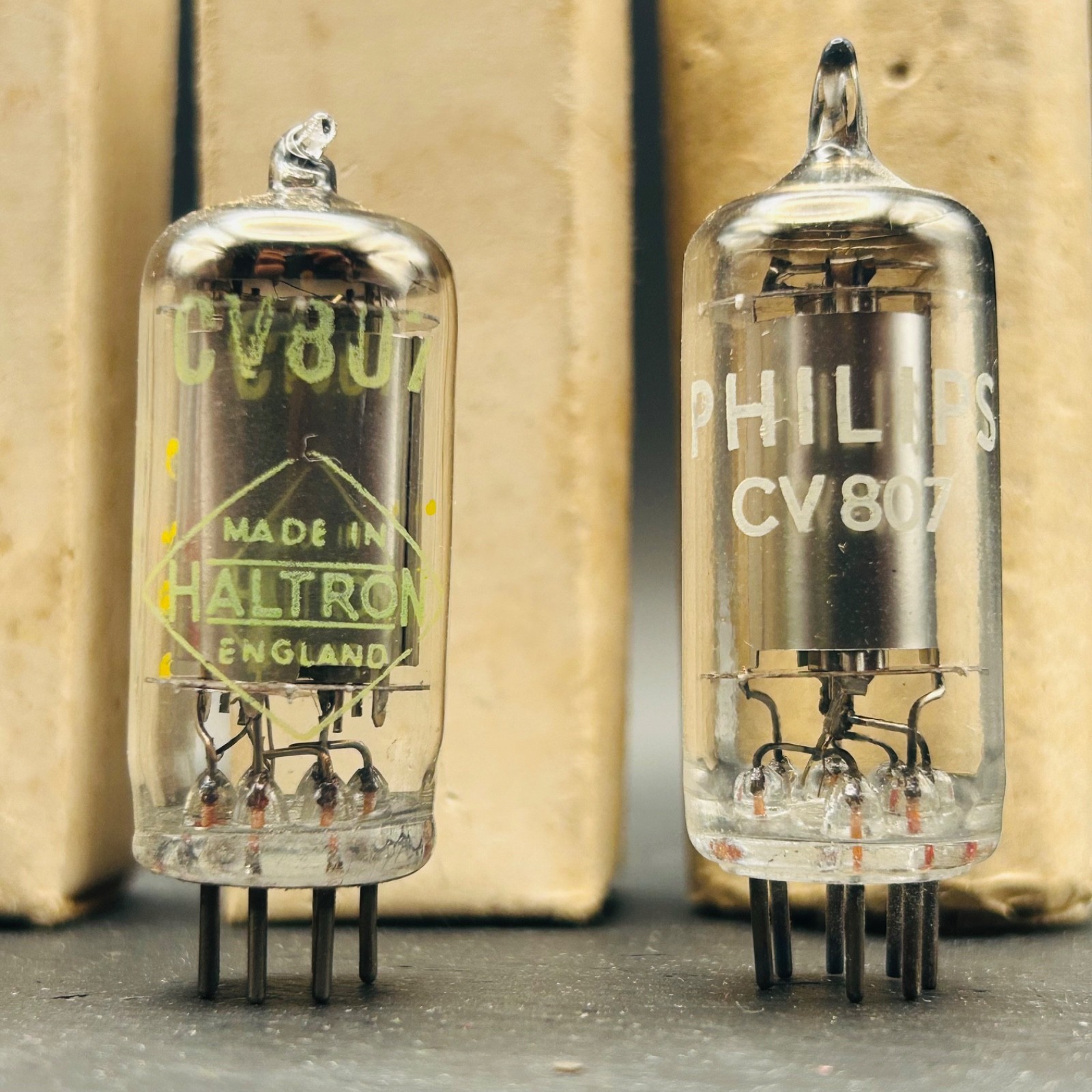 4x CV807 / 3A4 / DL93 Tubes Philips Haltron KB/D Tested Strong