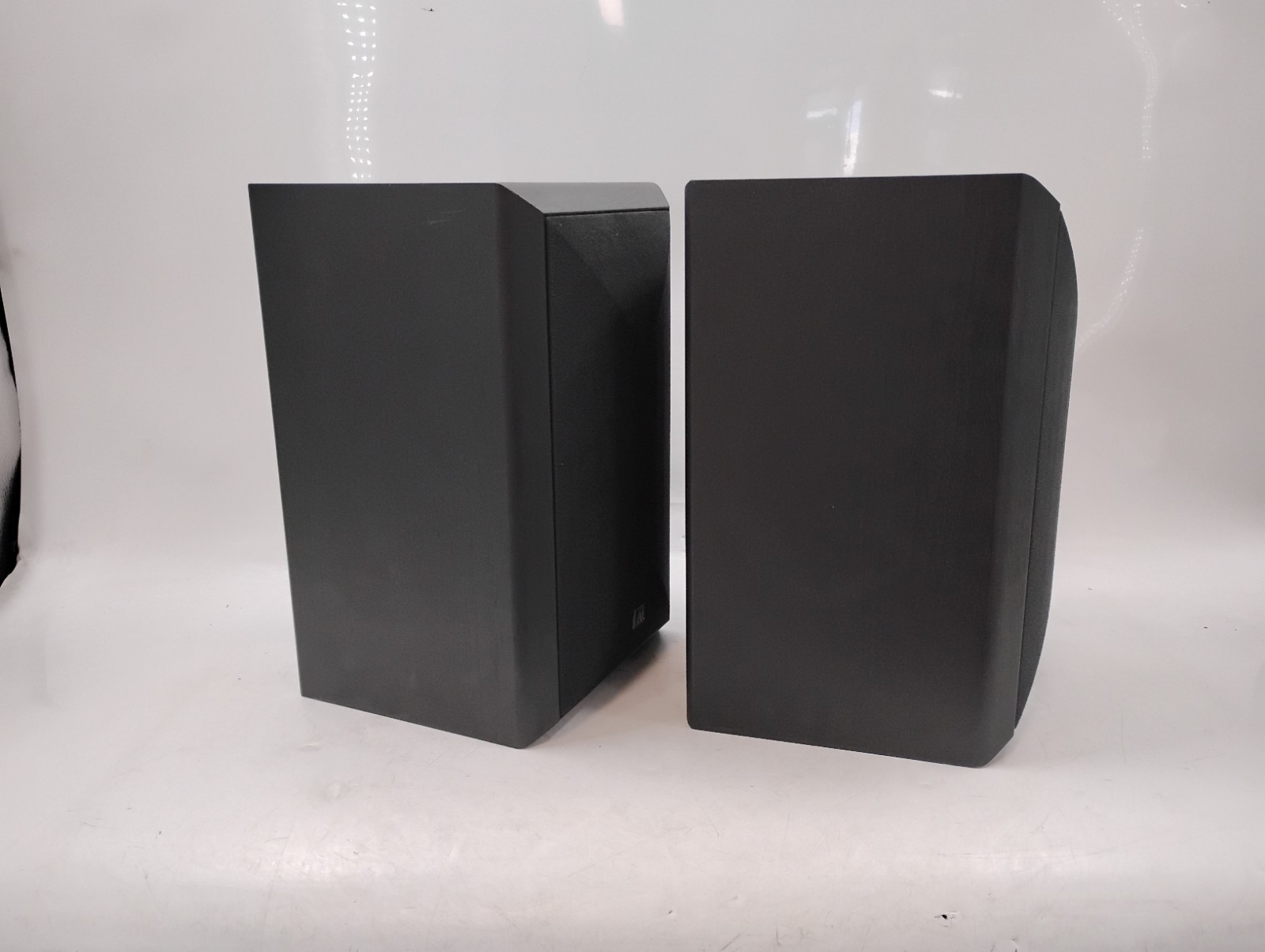 Acoustic Research AR15 Speakers [Tested/Read Description] EB-20297