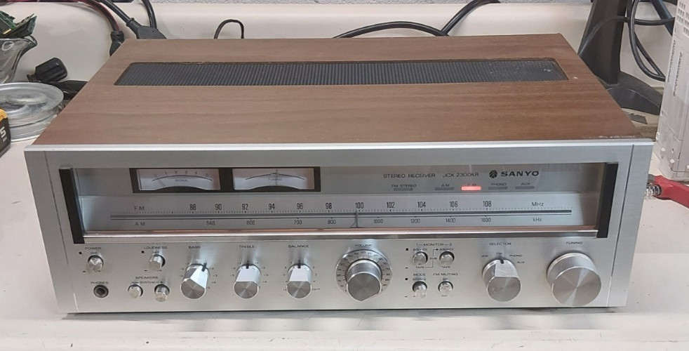 RARE Sanyo JCX 2300KR High Fidelity AM /FM Receiver 1979 – POWERS ON