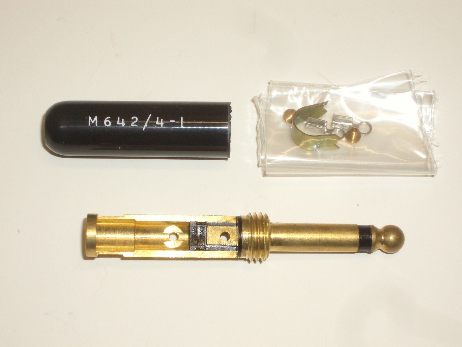 SWITCHCRAFT 440 1/4″ MONO 2 CONDUCTOR MILSPEC M642/4-1 PJ-055B AUDIO PLUG NOS