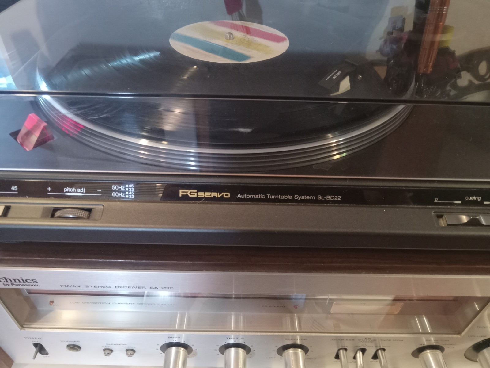 Nice! Clean! Working! Vintage Technics SL-8022 Direct Drive Automatic Turntable