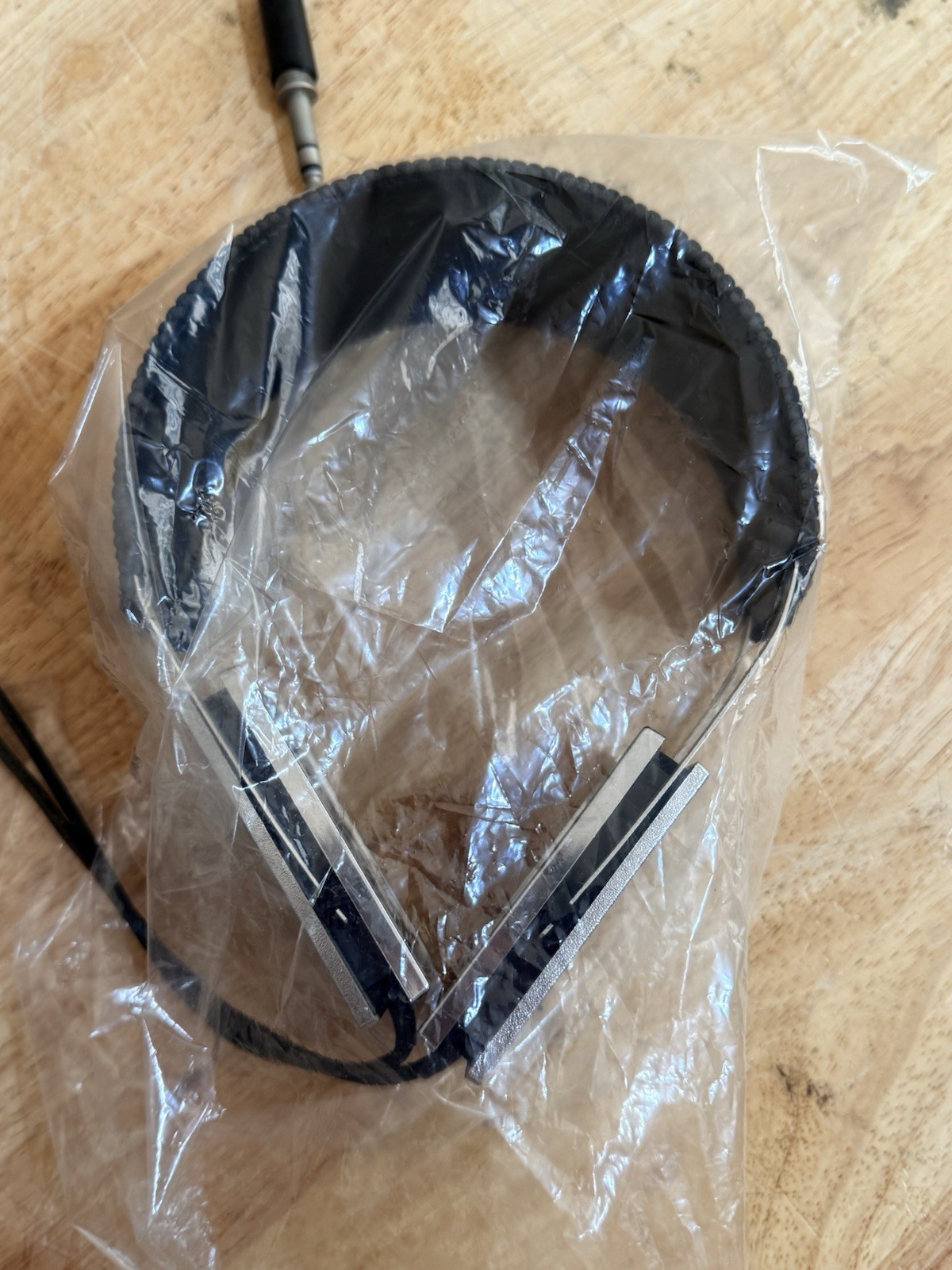 Vintage Audiotex 30-8300 Featherlight Stereo Headphones Original Box Montgomery