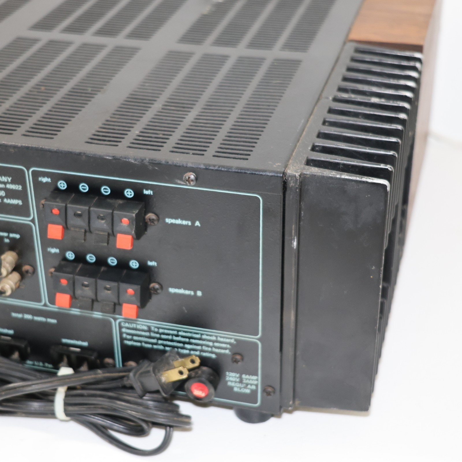 Heathkit AR-1650 AM/FM Solid State Stereo Receiver UNTESTED FOR PARTS/REPAIR