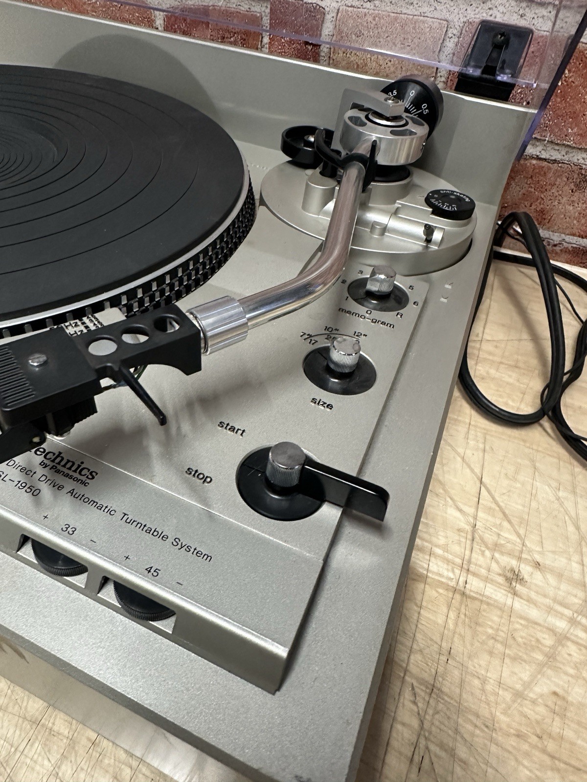 Technics SL-1950 Fully Automatic Direct Drive Turntable (Parts Or Repair)