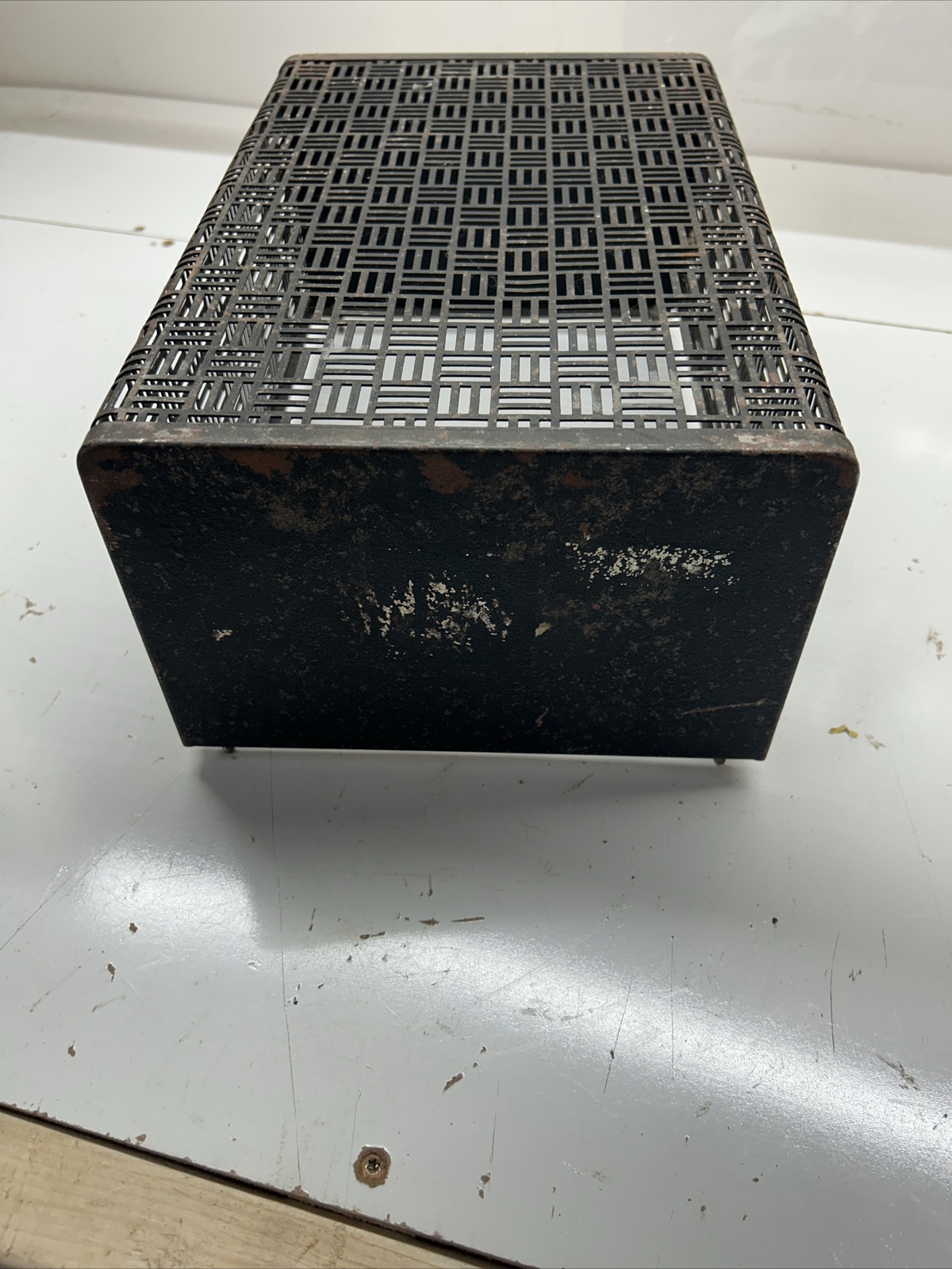 Vintage Heathkit W5M Amplifier Tube Cover Cage